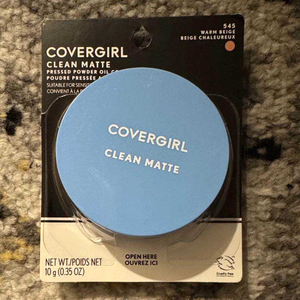 COVERGIRL Clean Matte Pressed Powder NEW 🏷️